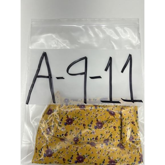 Womens Forever 21 Tank Top Size Small Yellow Floral Spaghetti Strap - Picture 8 of 8